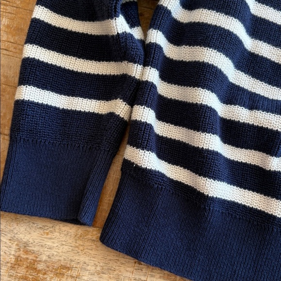Cat & Jack Boys Navy Knit Sweater size 4t - Picture 3 of 5